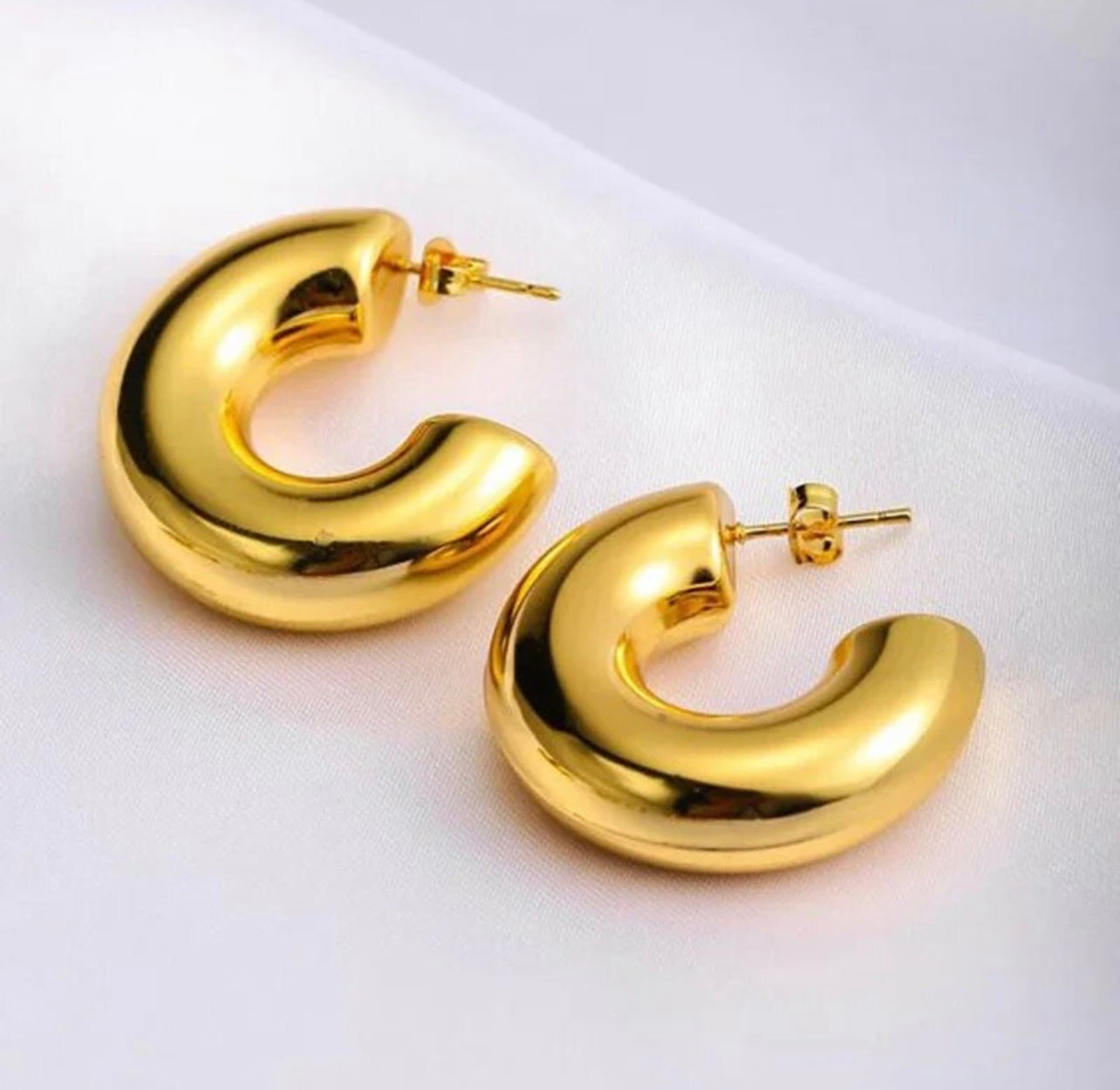 Elegant Gold Plated Stainless Steel C Shape Hoop Earrings